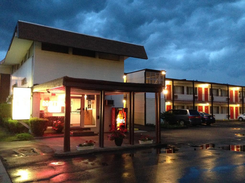 Imperial Motel Cortland Exterior foto
